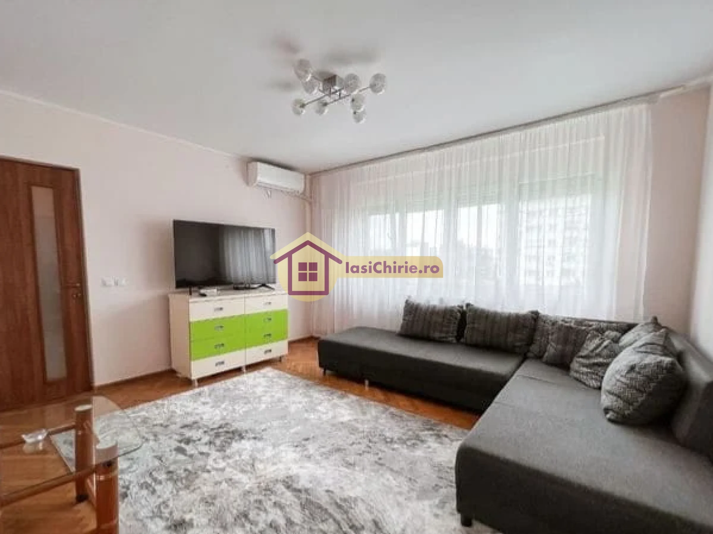 Apartament de inchiriat cu 2 camere in Iasi, de tip nedecomandat, suprafata de 55 mp, zona Central(Palas Mall)